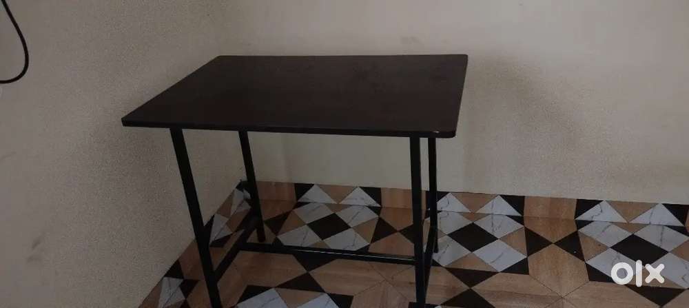Computer Table