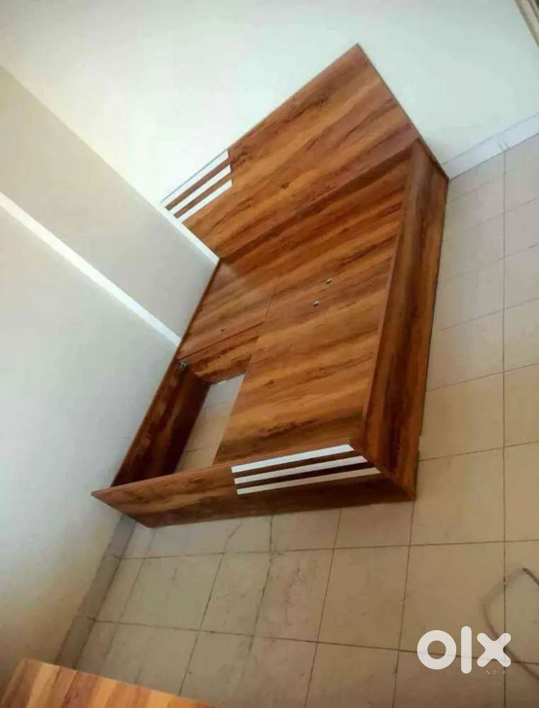 Brand new semi storage bed (5x6)