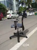 Office chairs available at reasonable price