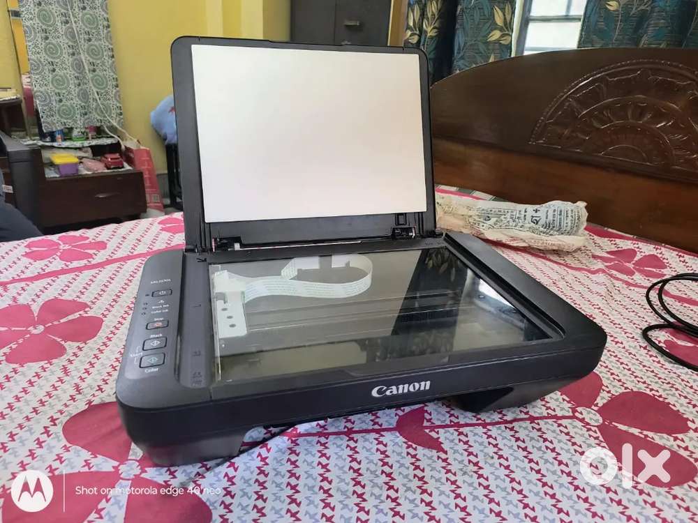 Canon printer with colour cartridge inside! Sell!Sell!