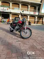 BAJAJ AVENGER 220