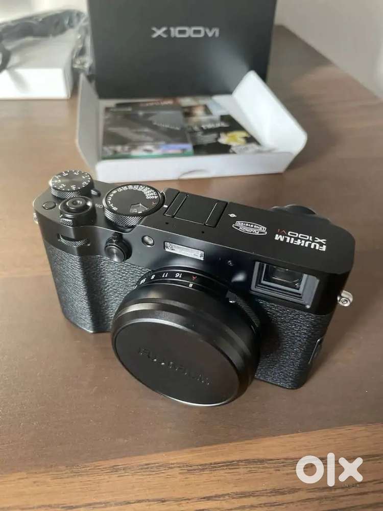FUJIFILM X100VI Digital Camera (Black)