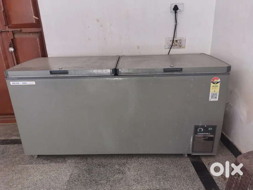 voltas hard top freezer CVF 500