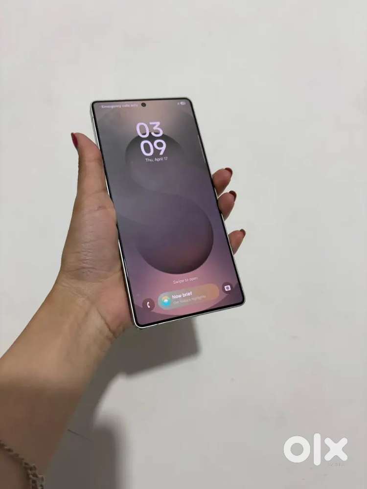 Selling my 6 months old Samsung. Need urgent money