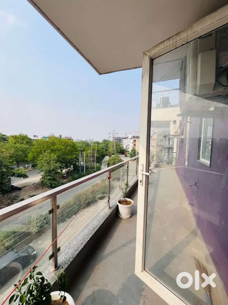 trusted pg in gurugaon, no restriction/ 3time food/ parking