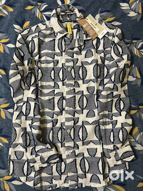 Jack & Jones new arrival with tag and seal