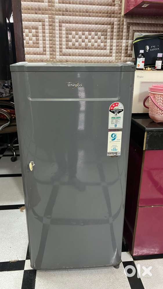 Whirlpool refrigerator 185 litres