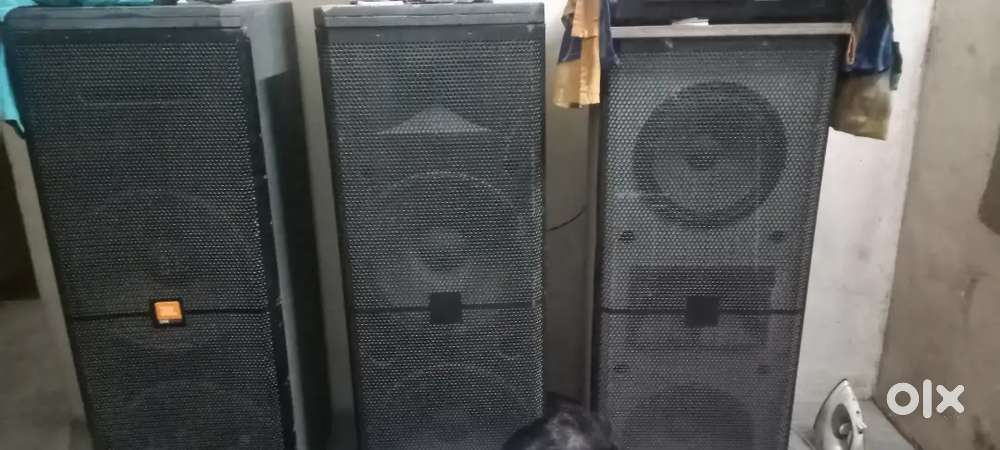 Urgent selling my JBL Speaker
