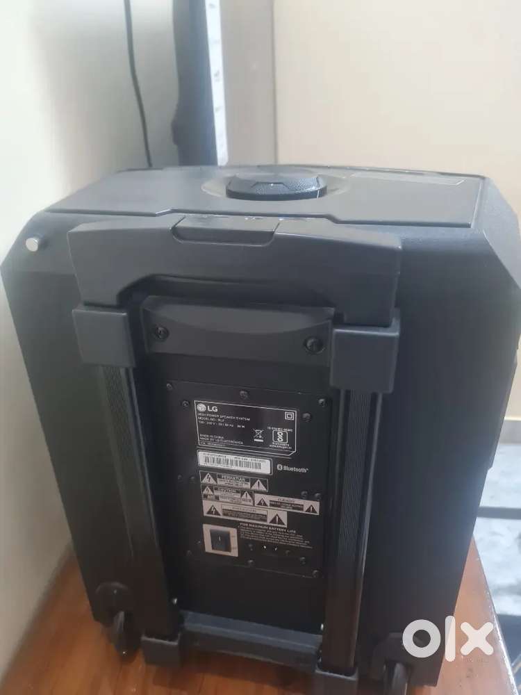 The all new versatile lg speaker haven't used once brand new with box