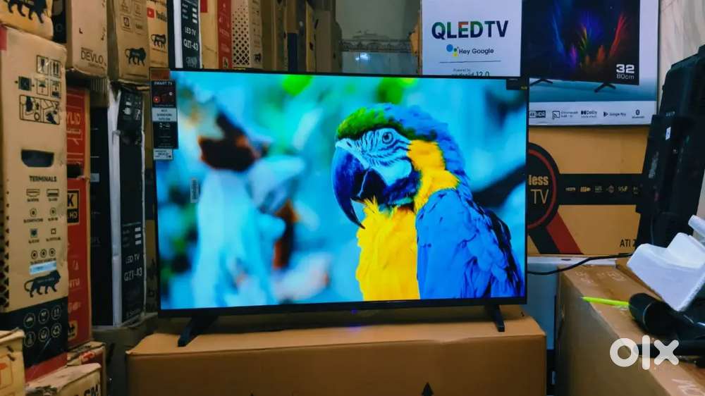 32 INCH SMART ANDROID 4K LED TV ( YOUTUBE NESTFLIX ALL. APPS. )