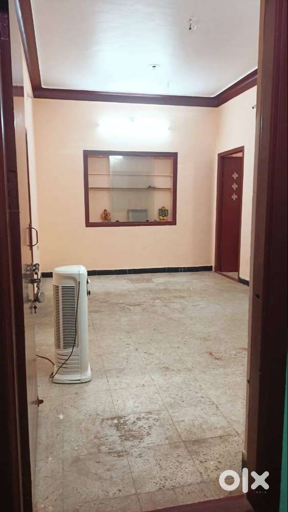 Commercial storage godown for rent in Raja street, Coimbatore, TN.
