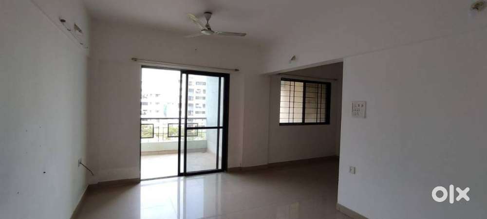 2BHK for Sale inside Magarpatta City at 1.30Cr Basic