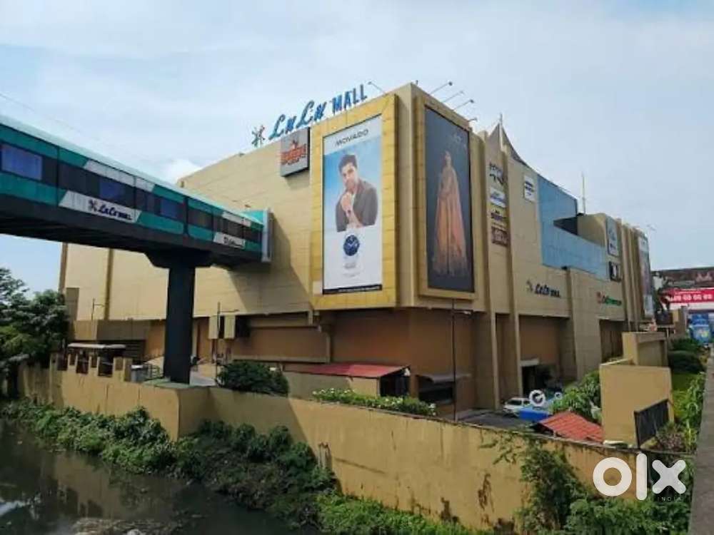 Wanted male/ female  staffs [ partime/ fulltime ] inside lulumall