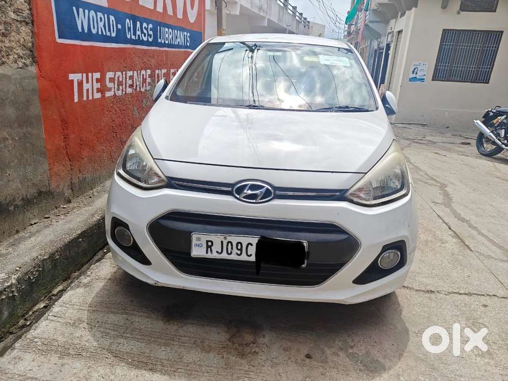 Hyundai Xcent 2015 Diesel Well Maintained