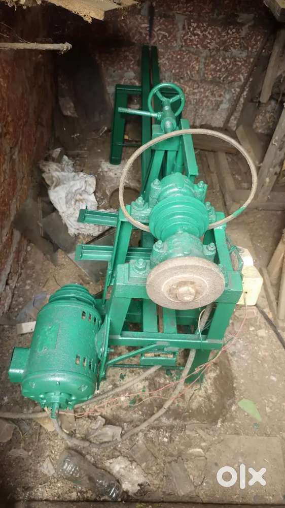 Furniture and sawmill machines