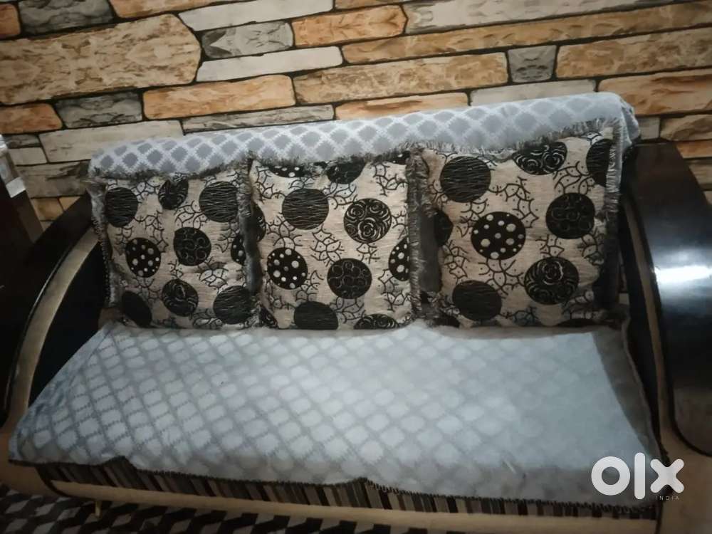 Soffa seven seater sell