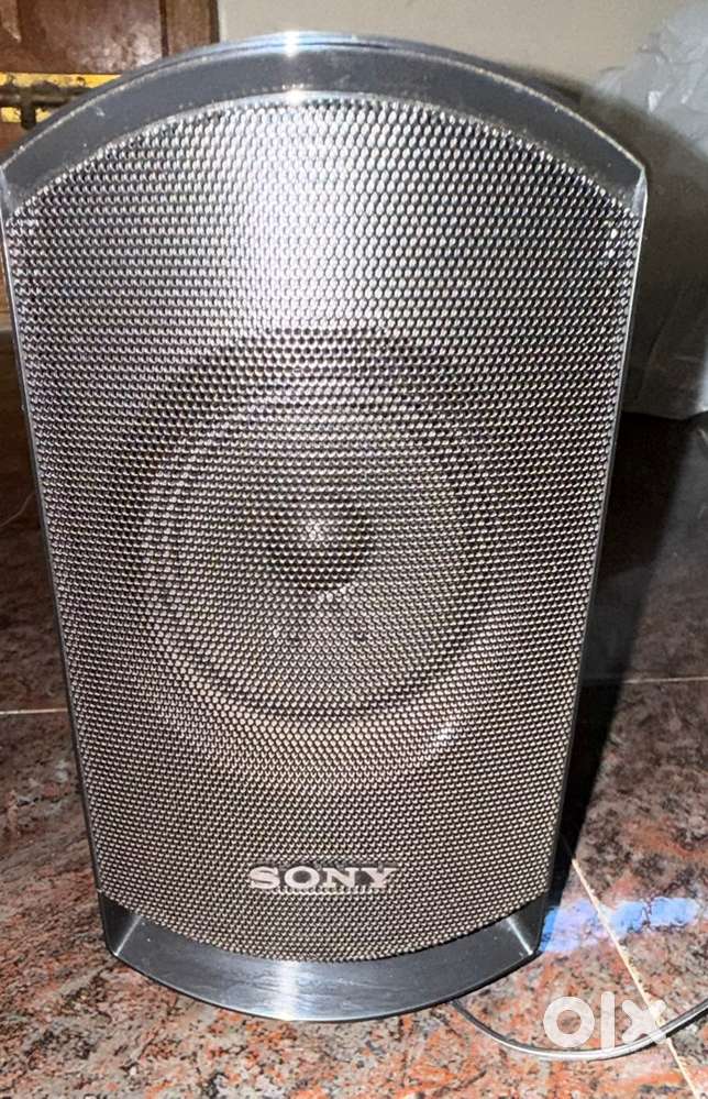 Sony speaker with subwoofer