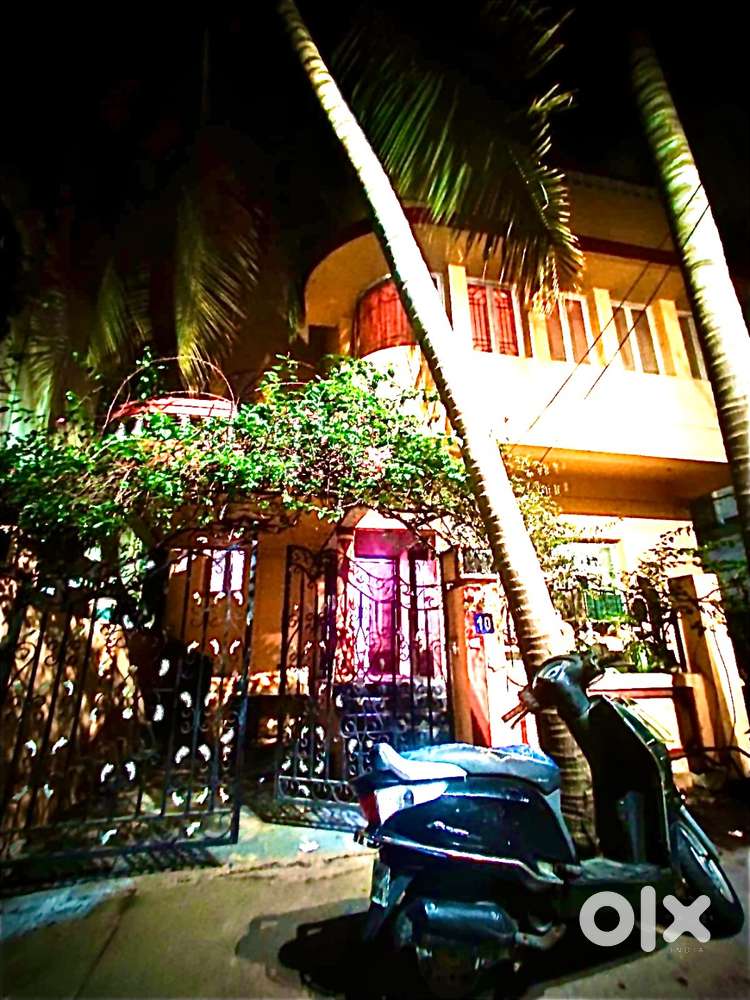 Unfurnished 4 BHK for rent