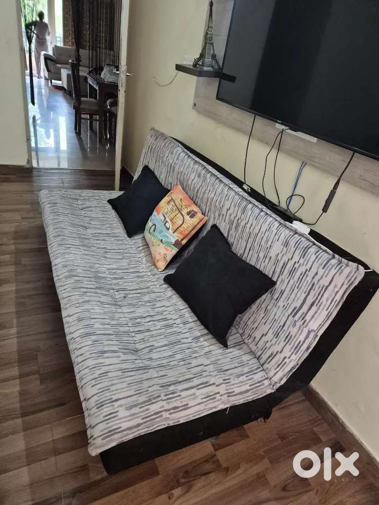 Brande Couch Foldable