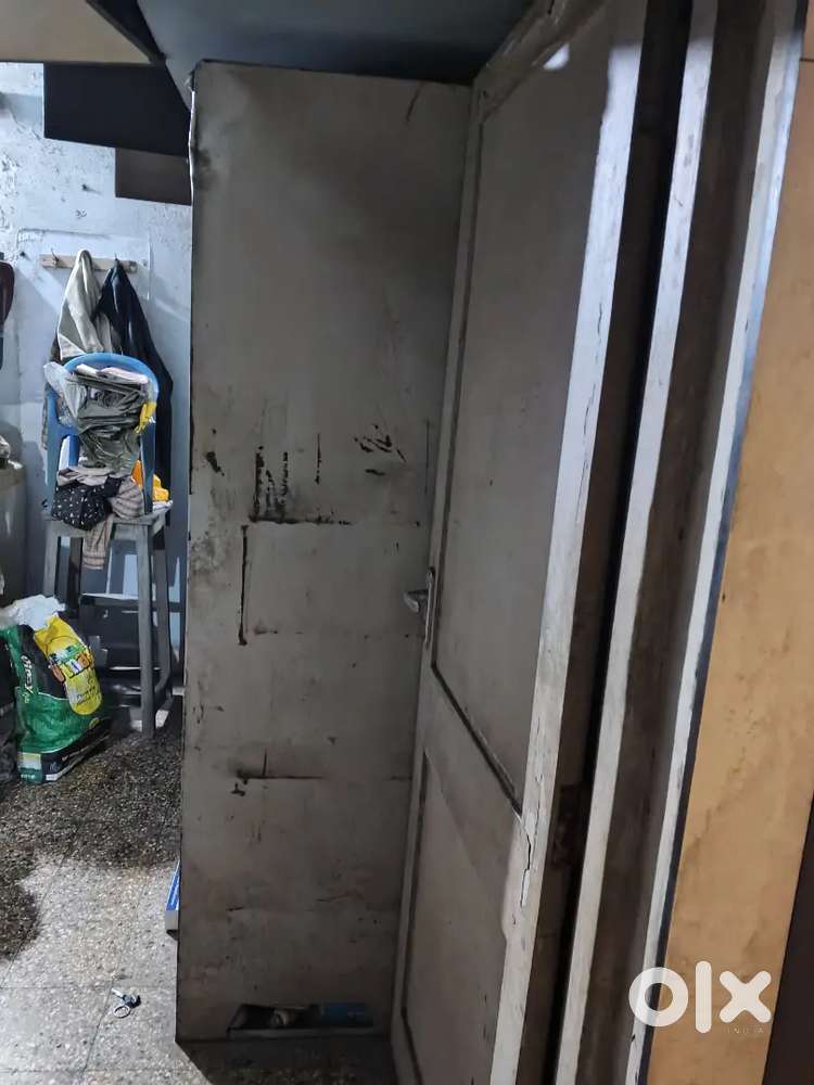 Selling heavy iron cupboard