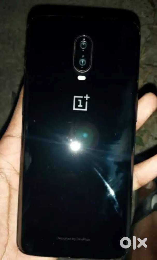 One plus 6t, 8gb plus ram 128