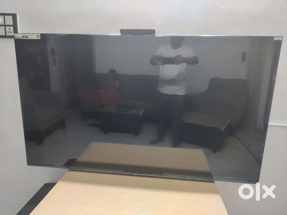 Philips 65 inches Qled Smart HD 4K TV