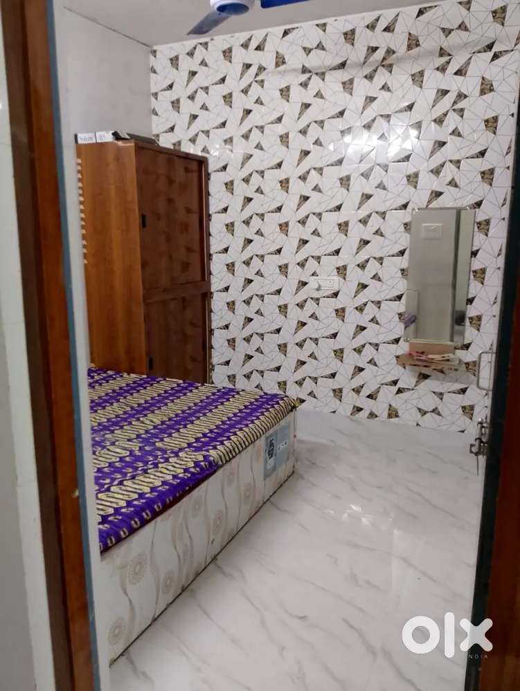 All types Room available in Good locality and  All things accessible.