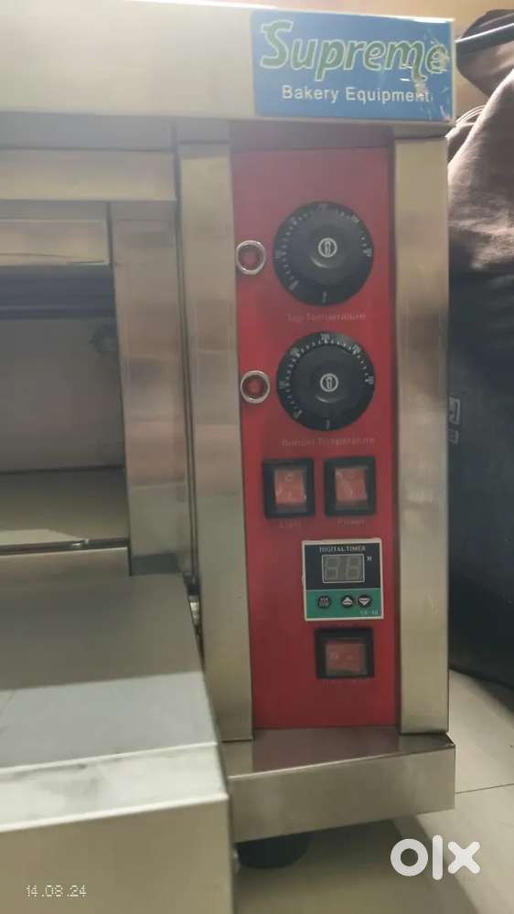 Oven (New condition)