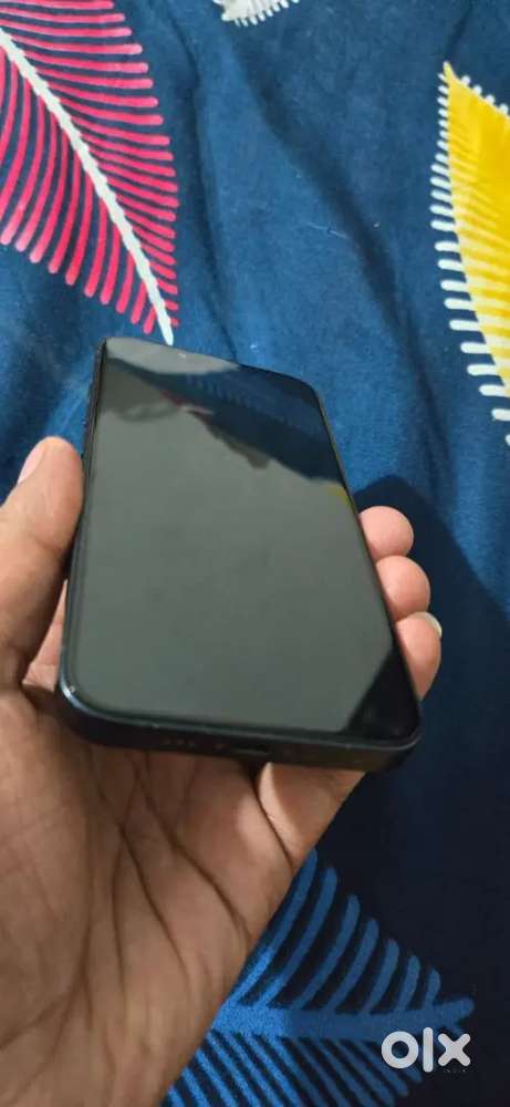 iPhone 13 128gb midnight
