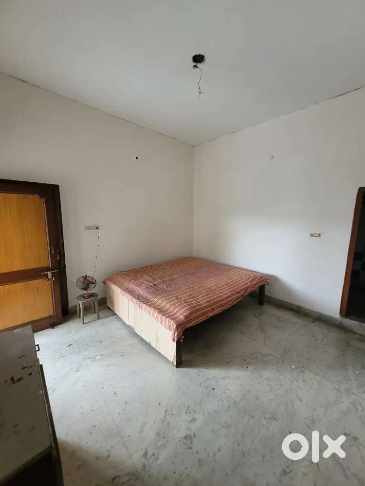 Room available for rent on Bareilly road Haldwani