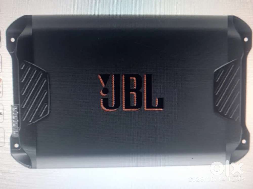Jbl concert 704 amplifier