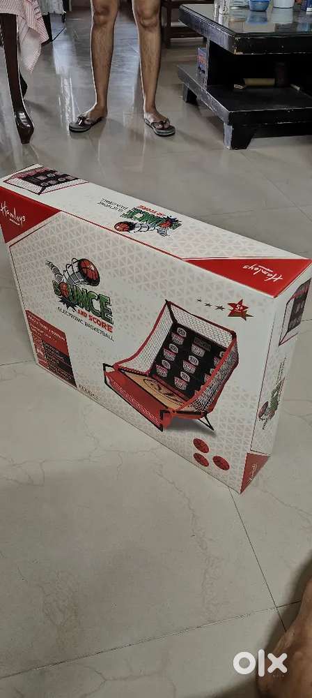 Hamleys Bounce and Score electronic Basket ball