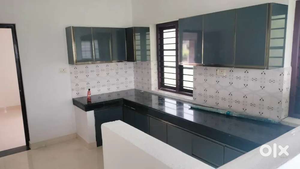 4bhk independent house near Chevarambalam bypass st Mary's school 20k