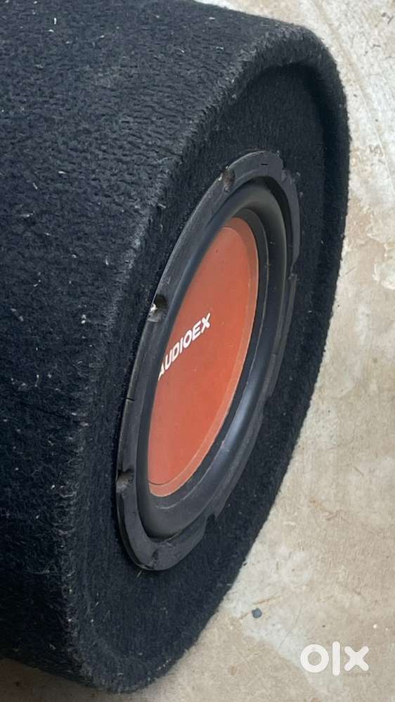 Subwoofer with basstube(inside cotton covering)