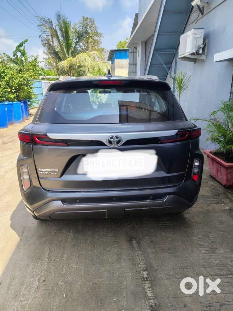 Toyota Urban Cruiser 2023 Petrol Well MaintainedShow room record