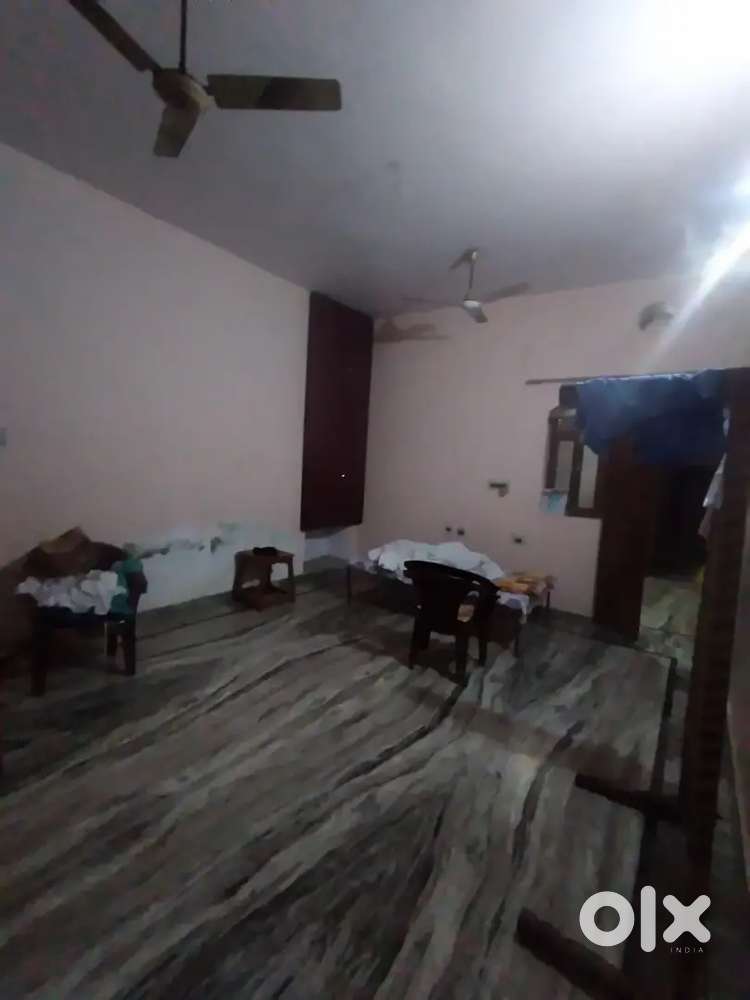 Room on rent.one bih room and one kitchen