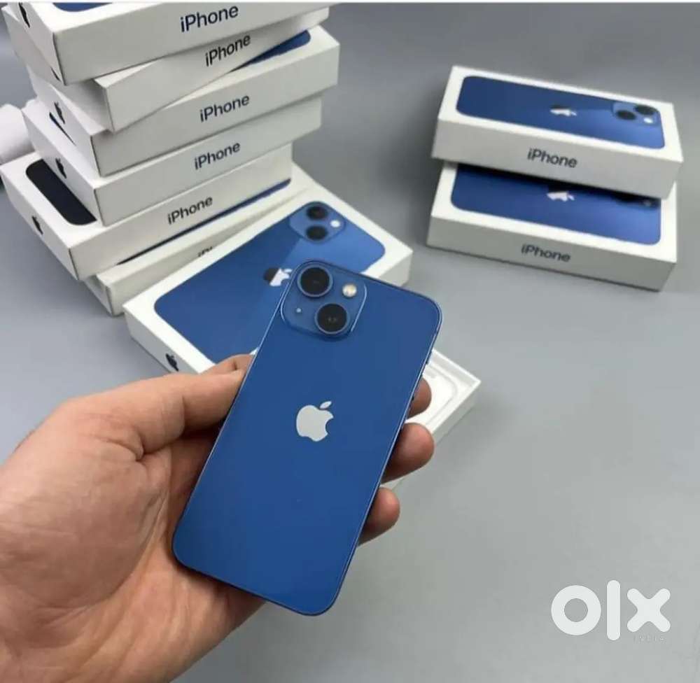 iPhone 13 128Gb 12 month warranty with all accessories