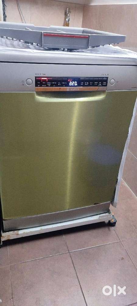 Bosch Dishwasher Series 6 wifi model Excellent condition