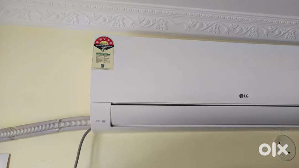 LG AC dual inverter 5 star 1.5 ton  very good condition