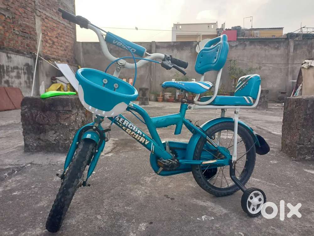 Selling children's bicycle