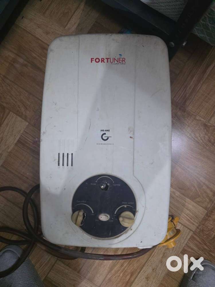 Gas Water Heater (Fortune)