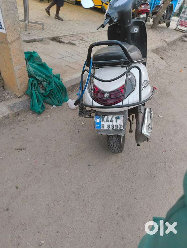 Access 2011 model running but white smoke coming