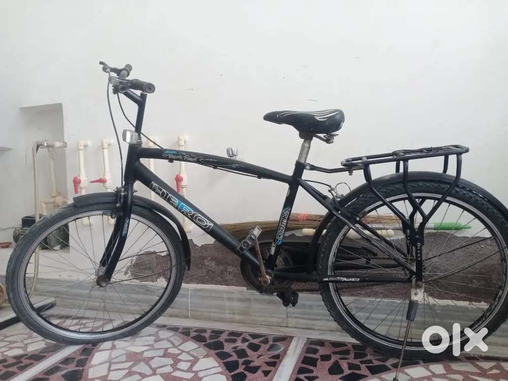 Hero Bicycles with extra tyre in good condition