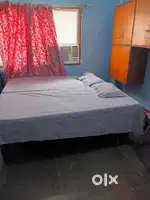 Pg available for girls