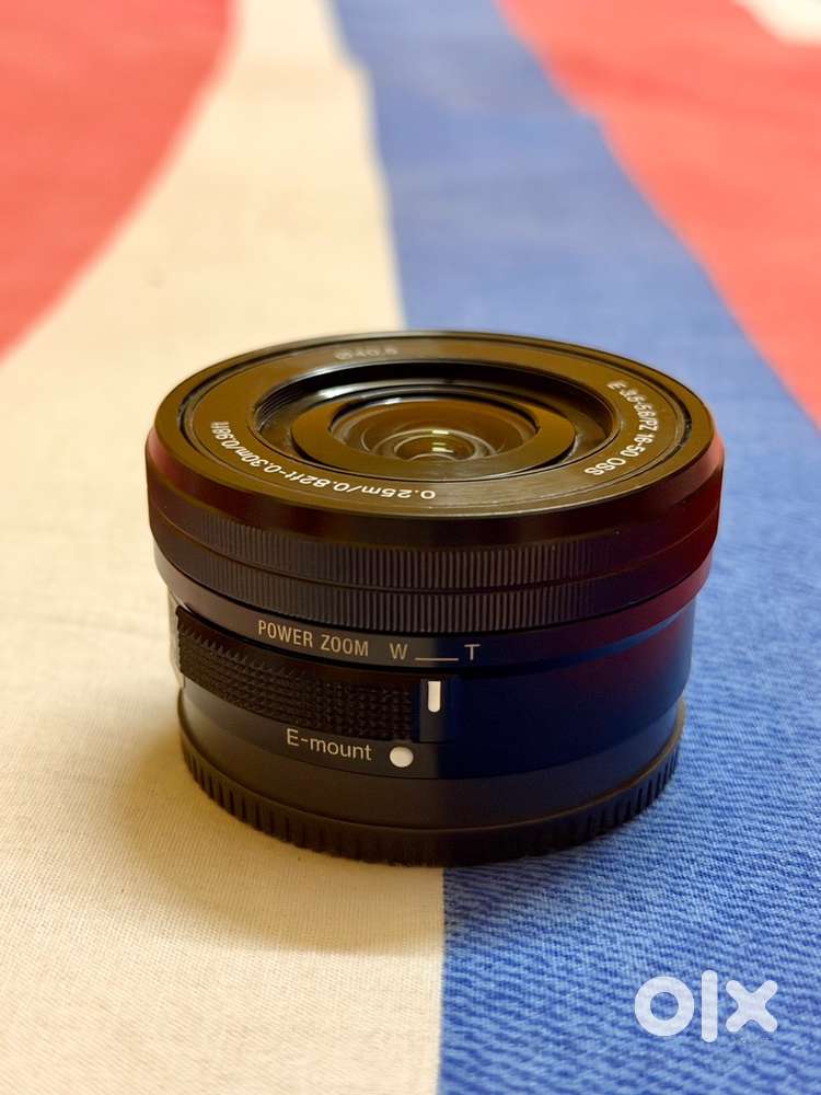 Sony Pz 16-50mm f/3.5-5.6 OSS lens