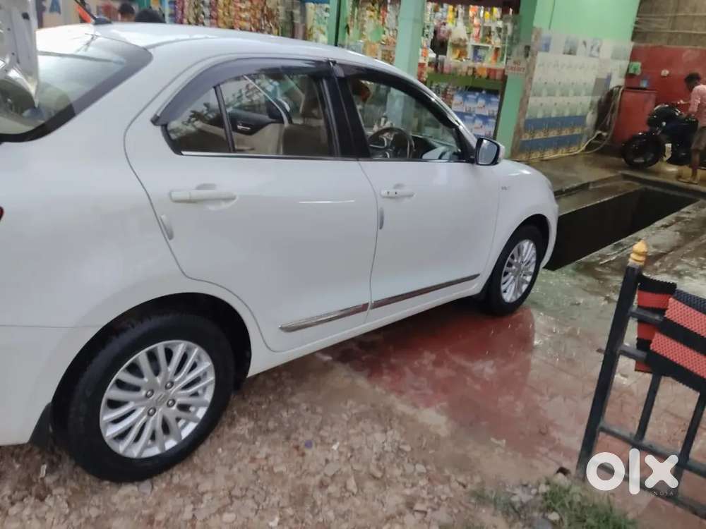 Swift Dzire zxi