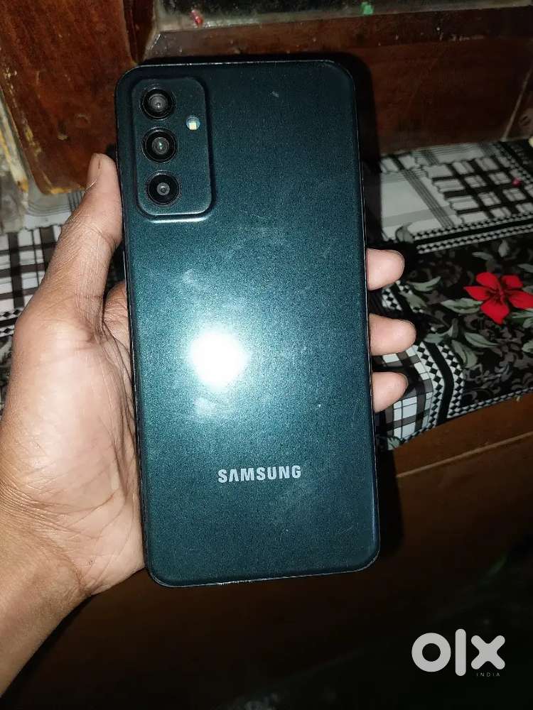 F23 5g a1 condition network ic padegi bas urgent sell