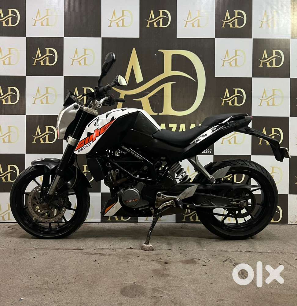 KTM DUKE 200 BS3 MODEL SUPER MINT CONDITION