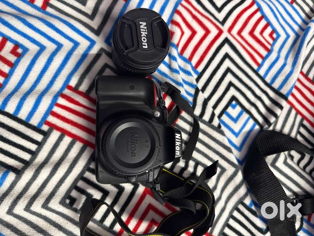 Nikon D5300 DSLR – Rarely Used with 16 GB SD card