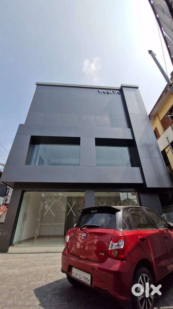 COMMERCIAL PROPERTY FOR RENT